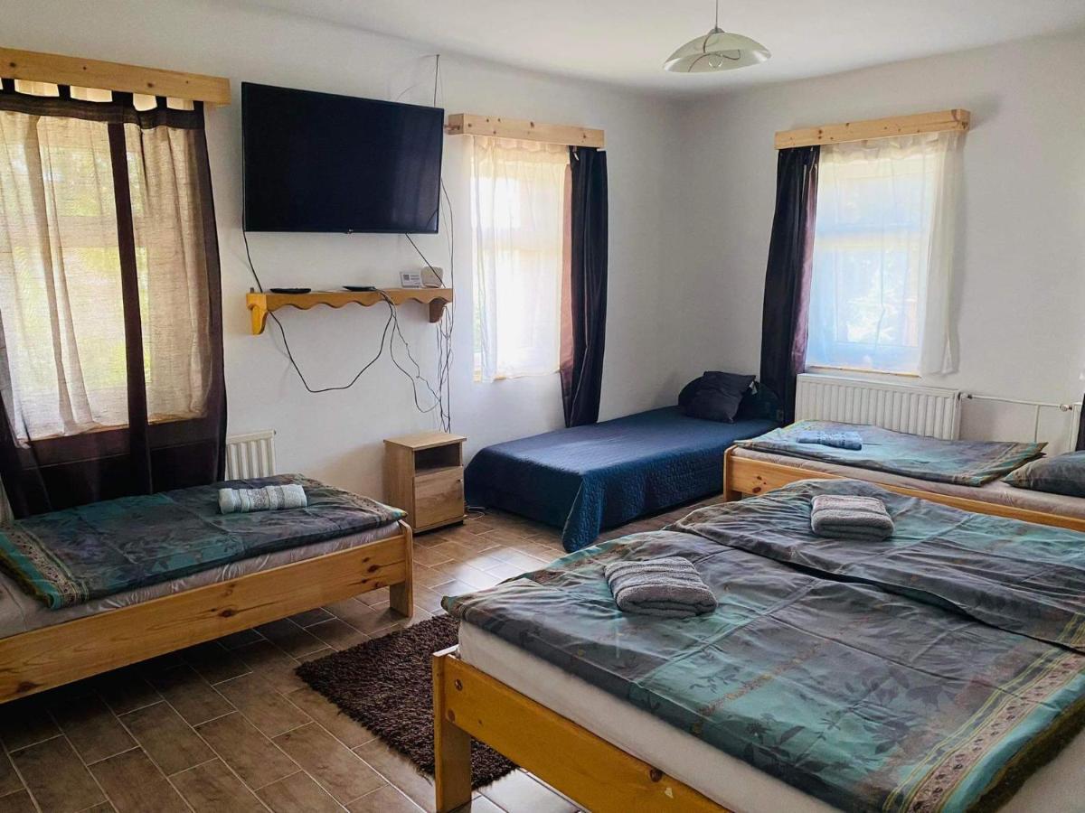 Kontyos Vendeghaz Apartment Felsotold ห้อง รูปภาพ